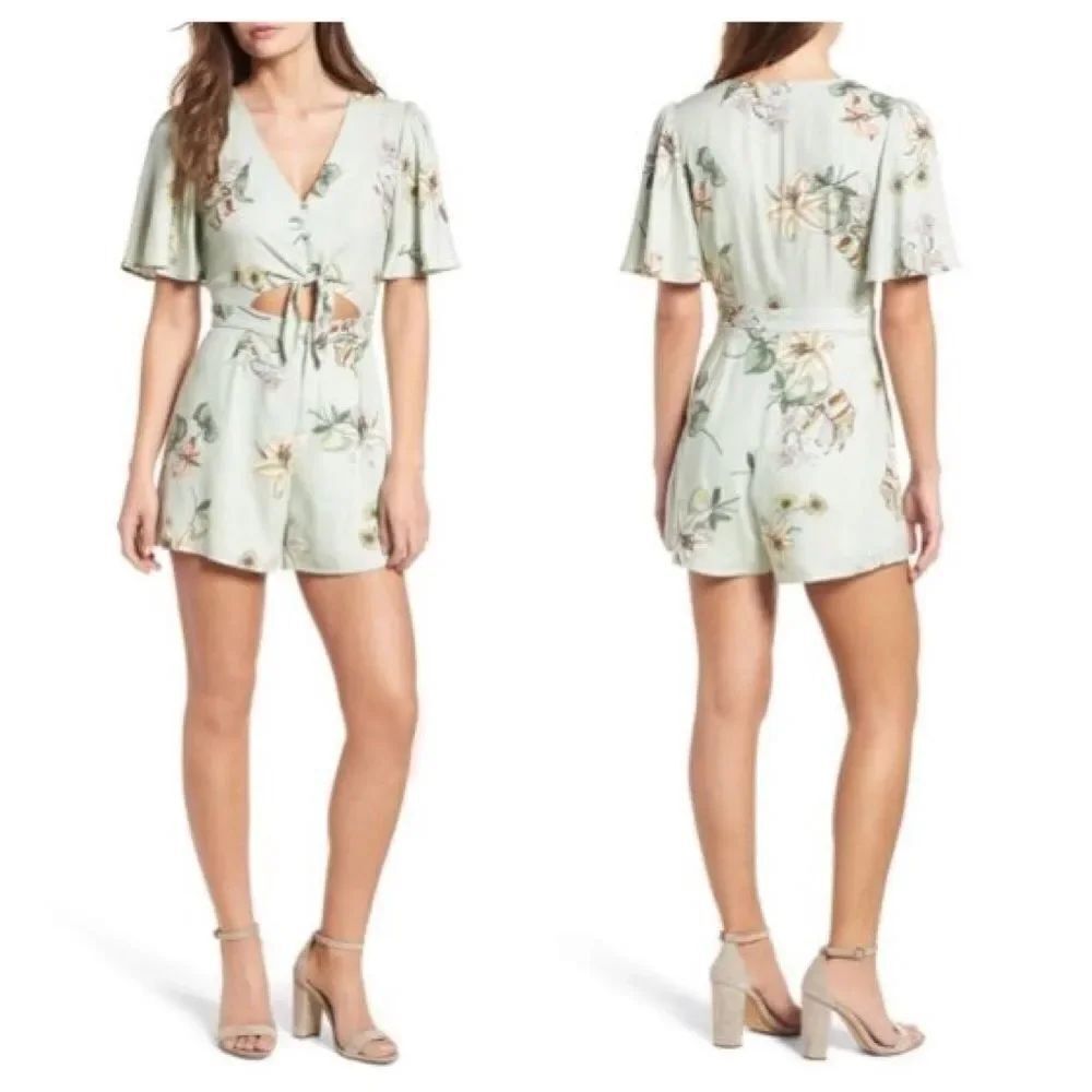 One Clothing Tie Front Romper Size XS